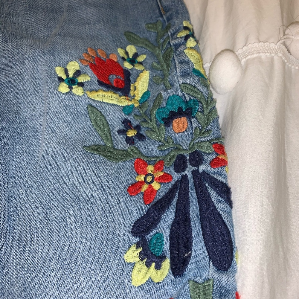 Jeans - Picture 3 of 5